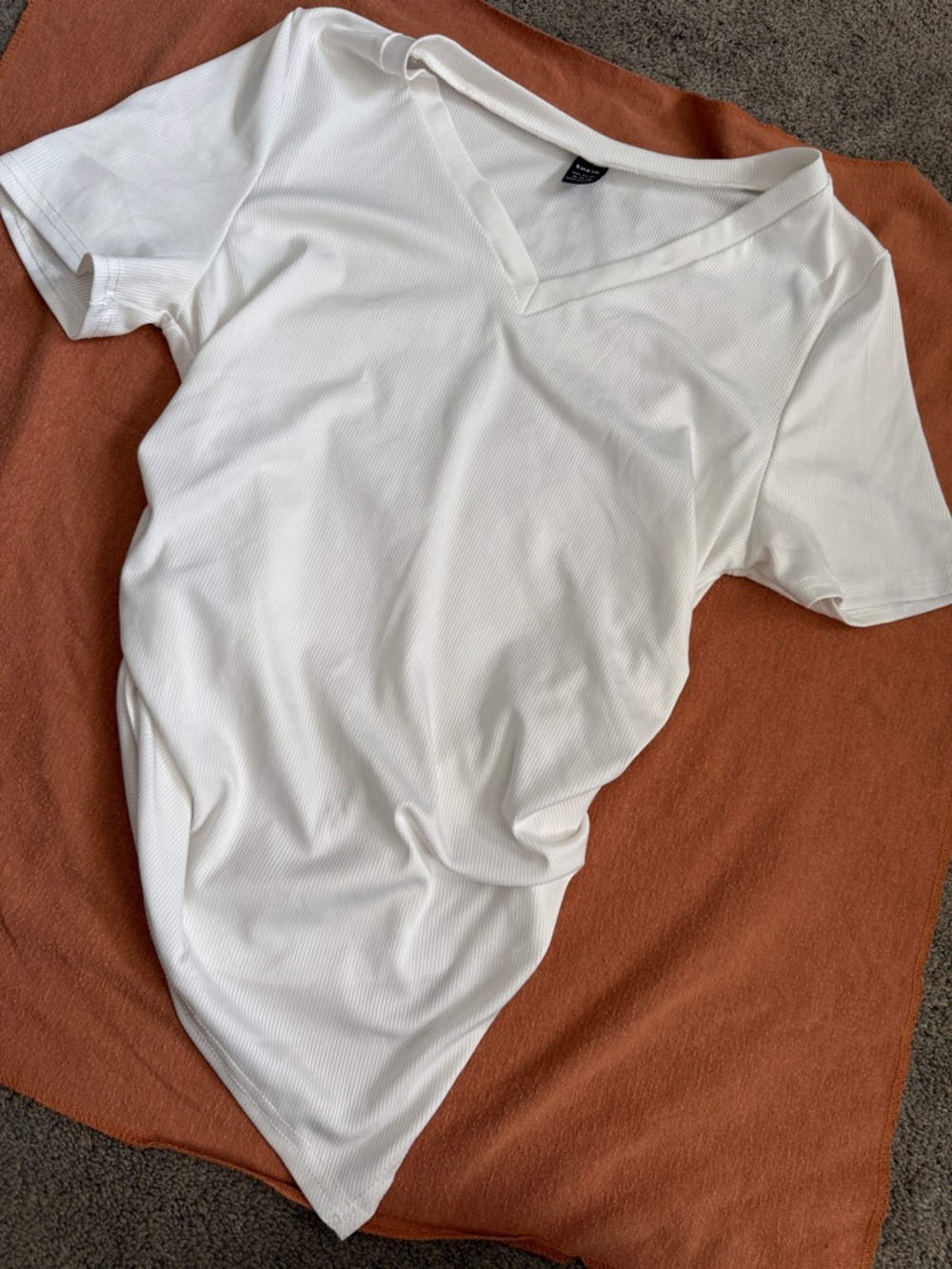 SHEIN White Ribbed V-Neck Short Sleeve Tee
